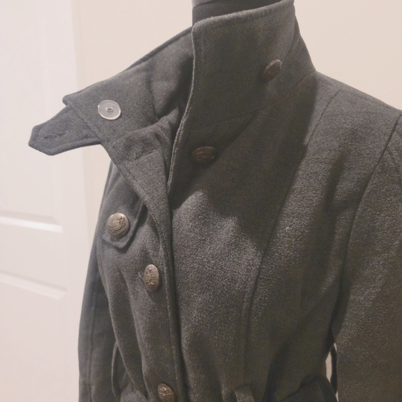 Jack. coat - Picture 2 of 6